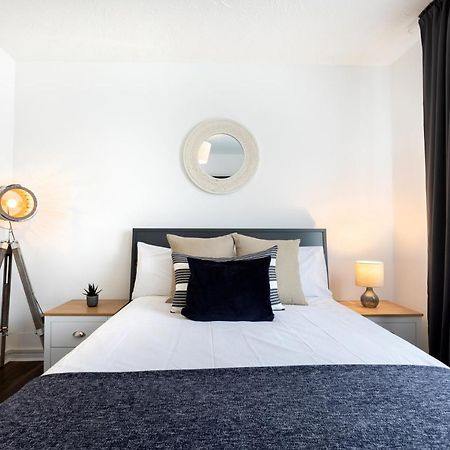 1-Bedroom Apartment With A Private Garden, Beach 5-Min Walk Weymouth Camera foto
